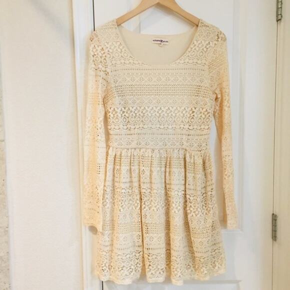 ALTAR'D STATE Cream Lace Long Sleeve Skater Dress MEDIUM Stretch Scoop - Picture 6 of 9